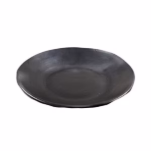 Platte Bord Black Pottery – Handgemaakt en hittebestendig
